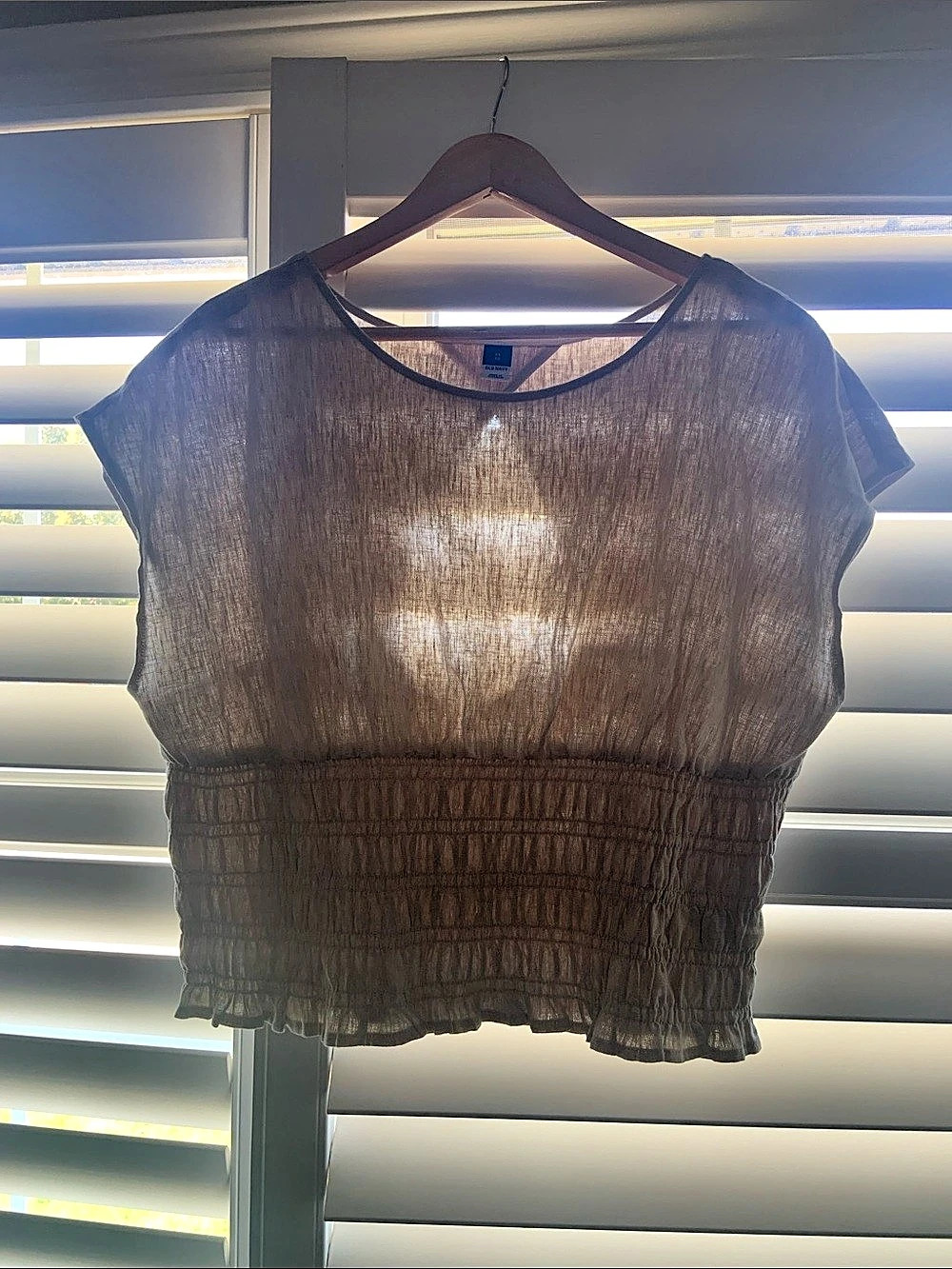 Old Navy Sheer Smocked Top in Brown Size XL Like New